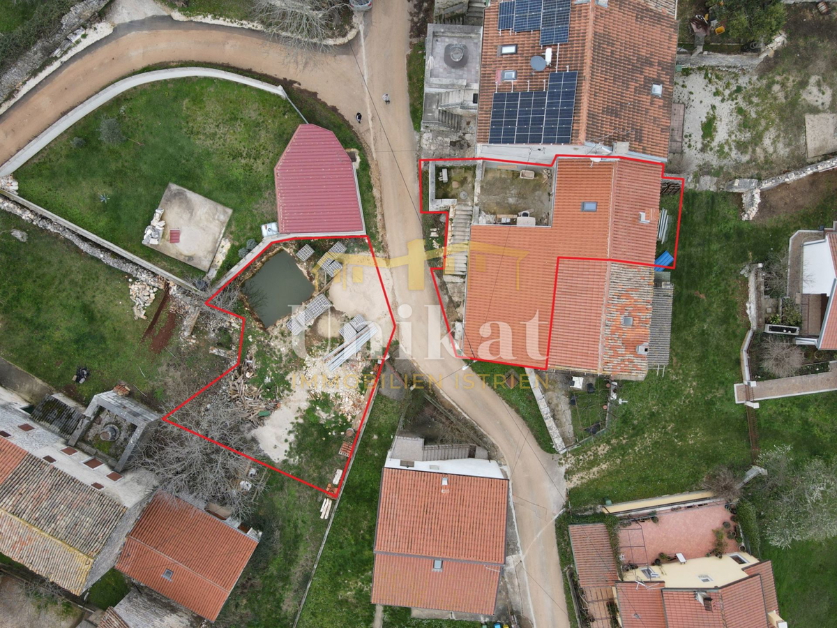 Kamena hiša blizu Višnjana za dokončanje